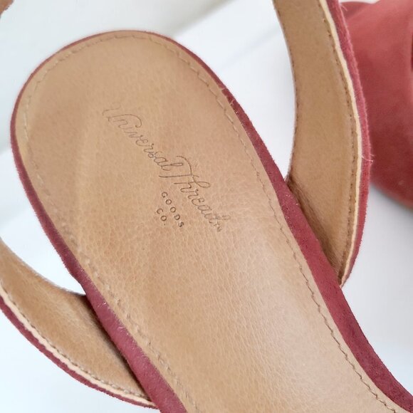 Universal Thread Megan Stacked Chunky Heel Ankle Strap Sandal Red Suede Shoes - Picture 4 of 14